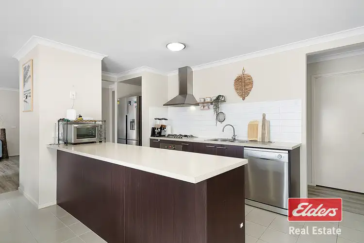 Fifth view of Homely house listing, 8 Kanto Court, Manor Lakes VIC 3024