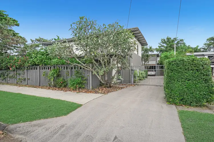 2/379 Draper Street, Parramatta Park QLD 4870