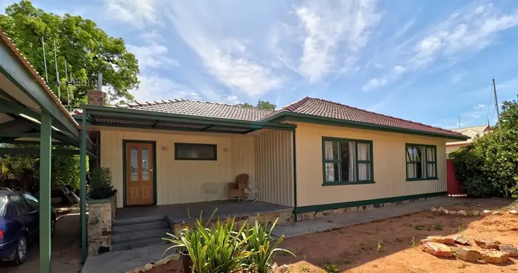 11 Sturt Street