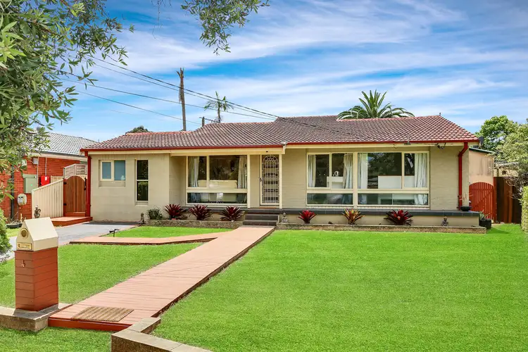 4 Futura Place, Toongabbie NSW 2146
