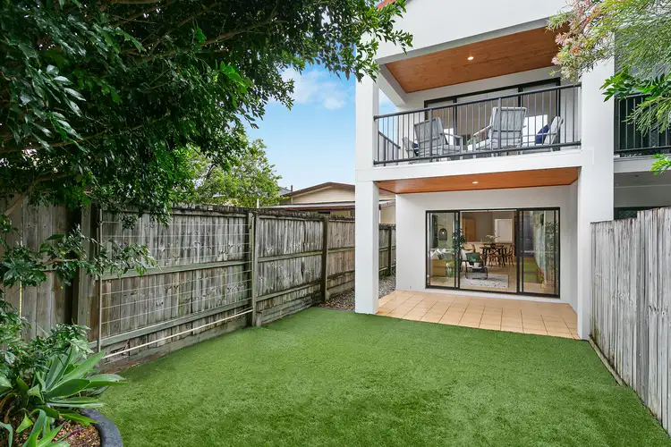 Main view of Homely house listing, 2/16 Twenty Seventh Avenue, Palm Beach QLD 4221