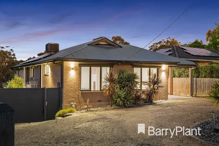 16 Railway Road, Seville VIC 3139