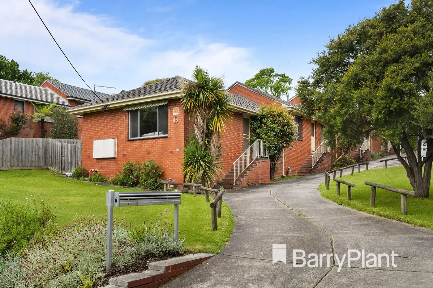 Main view of Homely unit listing, 2/16 Newman Road, Mooroolbark VIC 3138