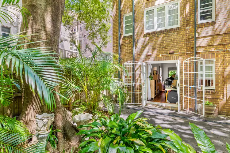 Third view of Homely studio listing, 1/4 McDonald Street, Potts Point NSW 2011