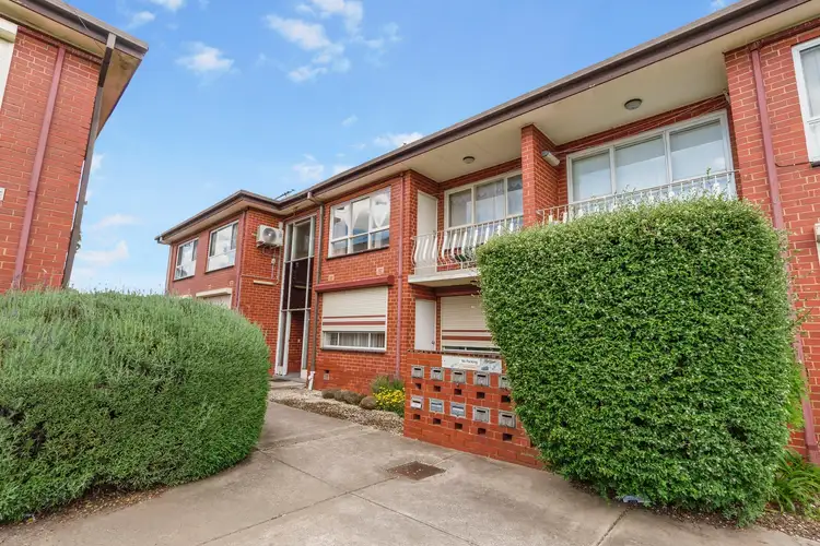 26/437 Ballarat Road, Sunshine VIC 3020