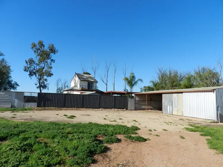 121 Hoffmann Road, Loveday SA 5345