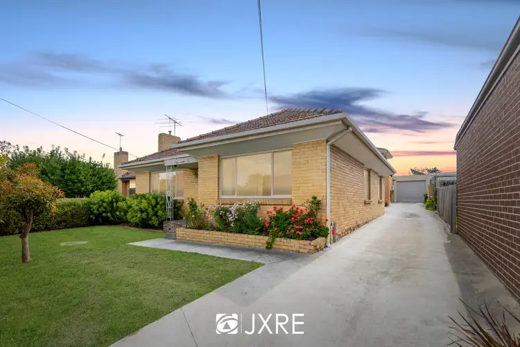 1/1 Flora Road, Clayton VIC 3168