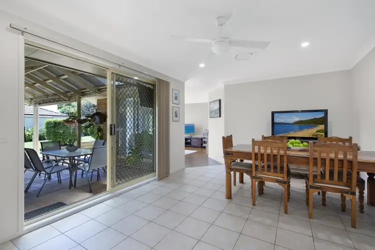 Fifth view of Homely house listing, 6 Kalimna Close, Lake Haven NSW 2263