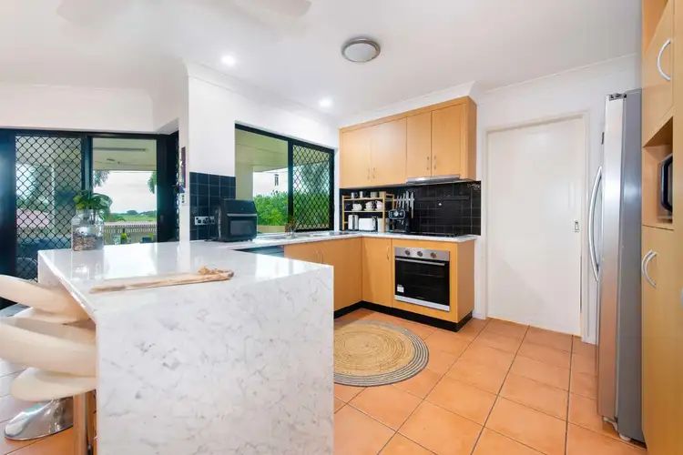 Sixth view of Homely house listing, 2 Jade Court, Glenella QLD 4740