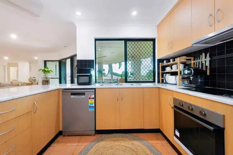 Seventh view of Homely house listing, 2 Jade Court, Glenella QLD 4740