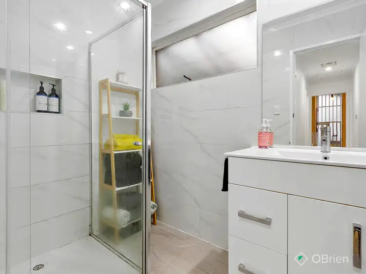 Sixth view of Homely house listing, 4 Padua Court, Vermont VIC 3133