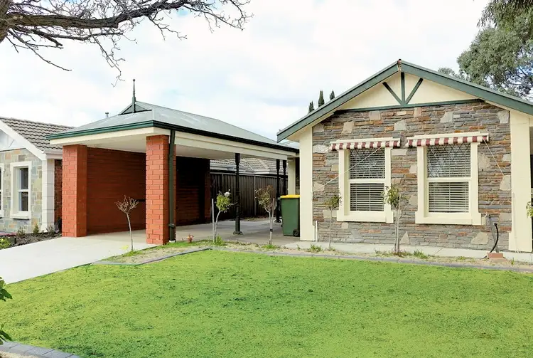 15 St Annes Court