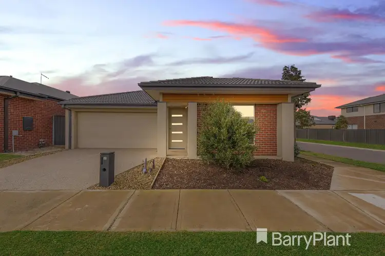 51 Abbeygate Drive, Werribee VIC 3030