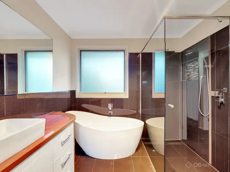Third view of Homely house listing, 2 Earlston Square, Berwick VIC 3806