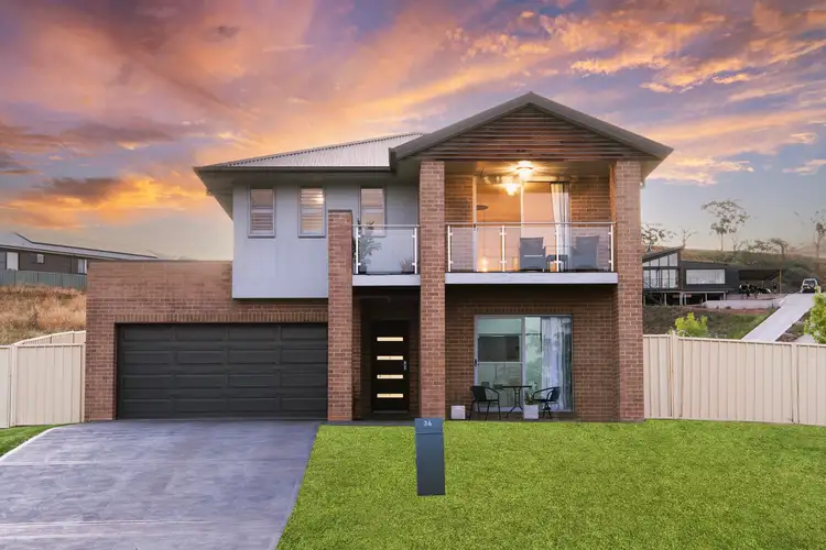 36 Banjo Paterson Avenue