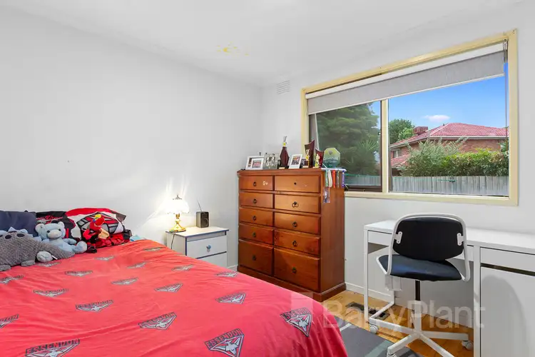 Fifth view of Homely house listing, 8 Keyes Court, Wantirna South VIC 3152