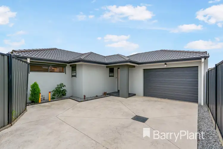 2/28 Welwyn Parade, Deer Park VIC 3023