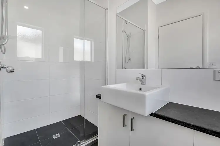 Sixth view of Homely unit listing, 2/4 Bradshaw Street, Kingsbury VIC 3083