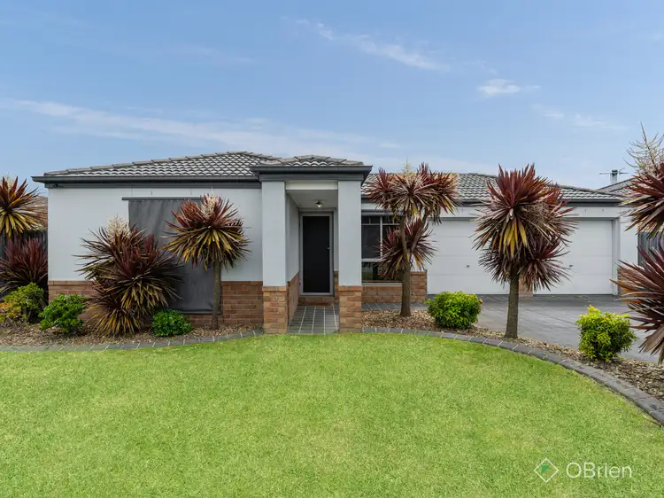 Second view of Homely house listing, 15 Garnet Close, Skye VIC 3977