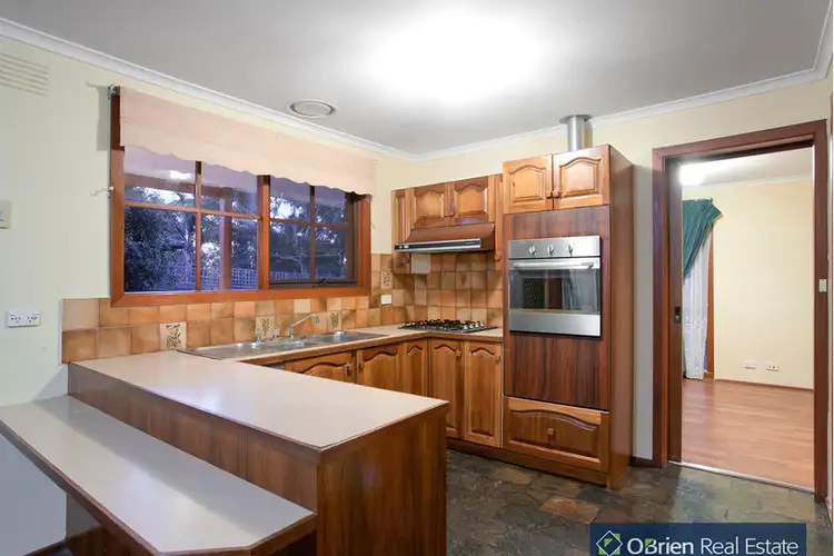Fourth view of Homely house listing, 33 Endeavour Crescent, Endeavour Hills VIC 3802