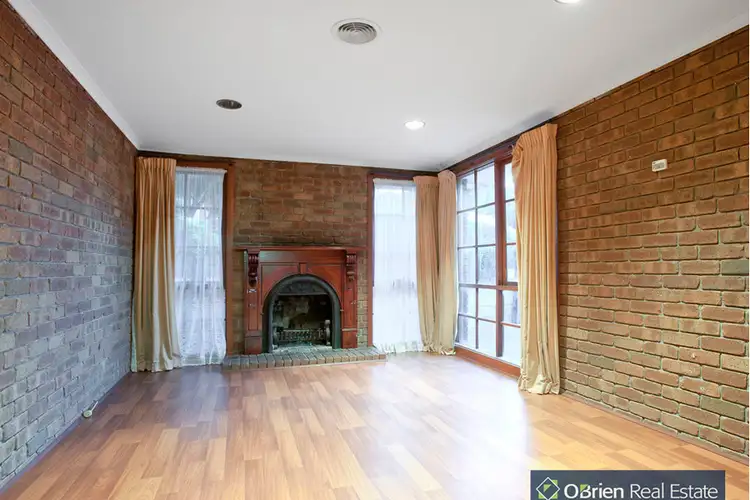 Sixth view of Homely house listing, 33 Endeavour Crescent, Endeavour Hills VIC 3802