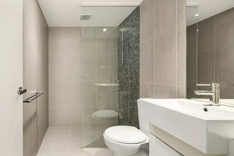Fifth view of Homely apartment listing, 8/33 Cumberland Drive, Maribyrnong VIC 3032