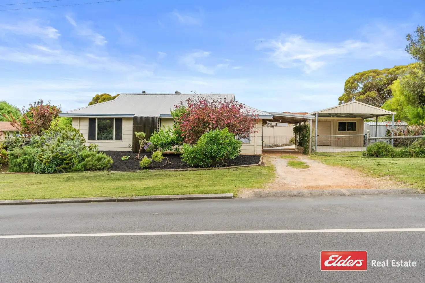 Main view of Homely house listing, 2 Gillam Place, Mount Melville WA 6330