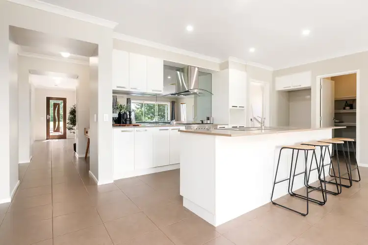 Fourth view of Homely house listing, 18 Mulberry Court, Lavington NSW 2641