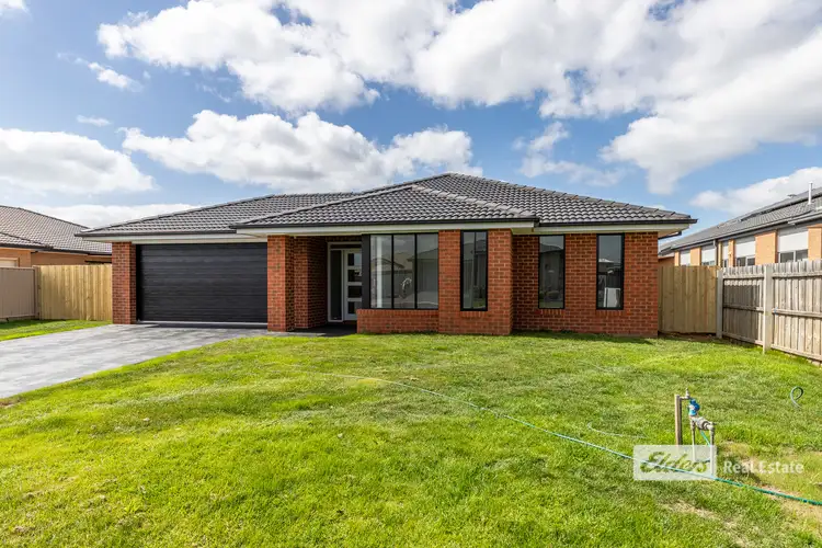 Second view of Homely house listing, 5 Caddie Court, Paynesville VIC 3880
