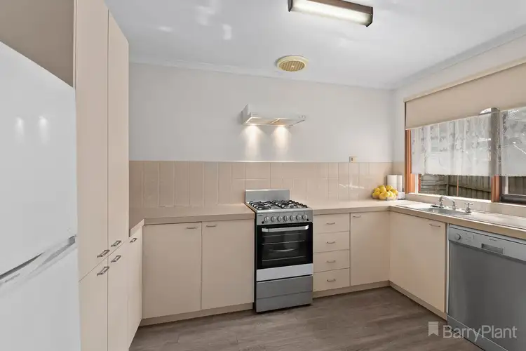 Fifth view of Homely house listing, 27/7-9 Denise Court, Narre Warren VIC 3805