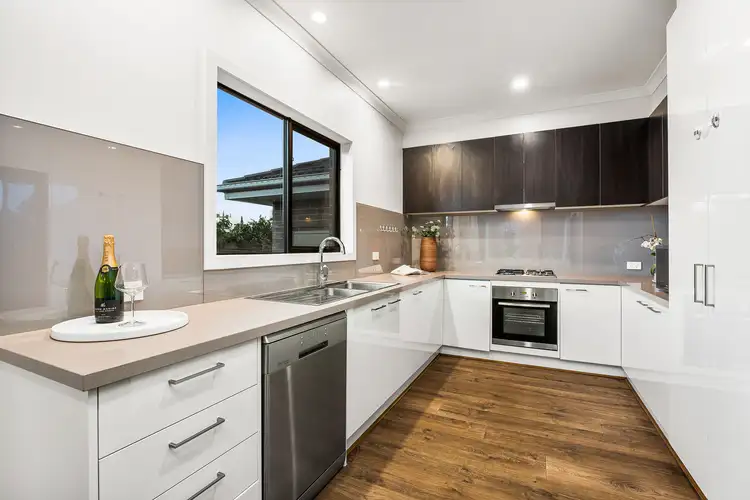 Fourth view of Homely townhouse listing, 1/295 Wantirna Road, Wantirna VIC 3152