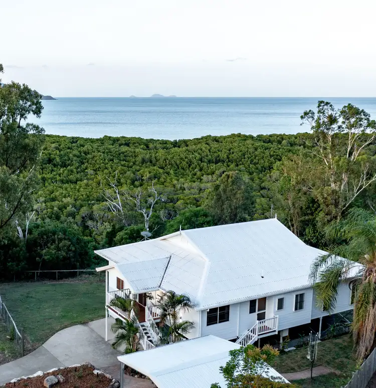 Fifth view of Homely house listing, 8 Alice Court, Cannonvale QLD 4802