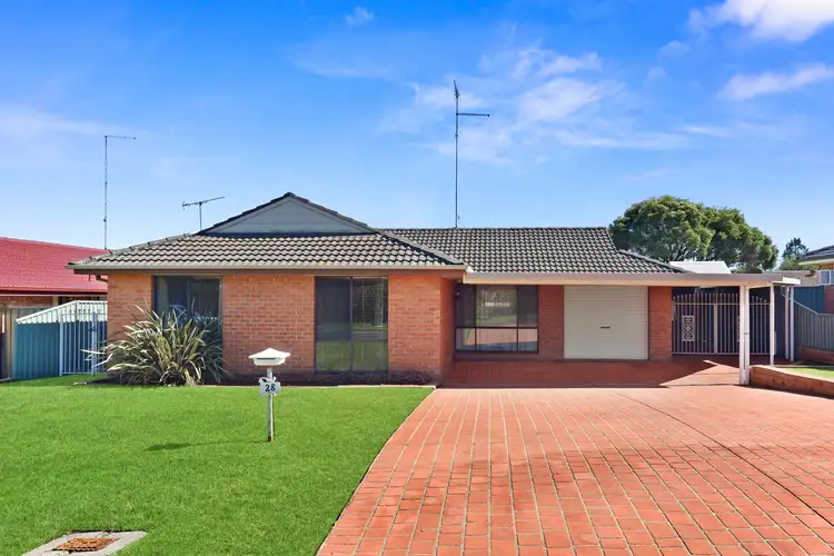 28 Clyde Avenue, St Clair NSW 2759