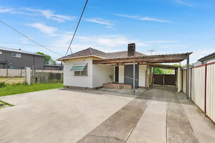 27 Namur Street, South Granville NSW 2142