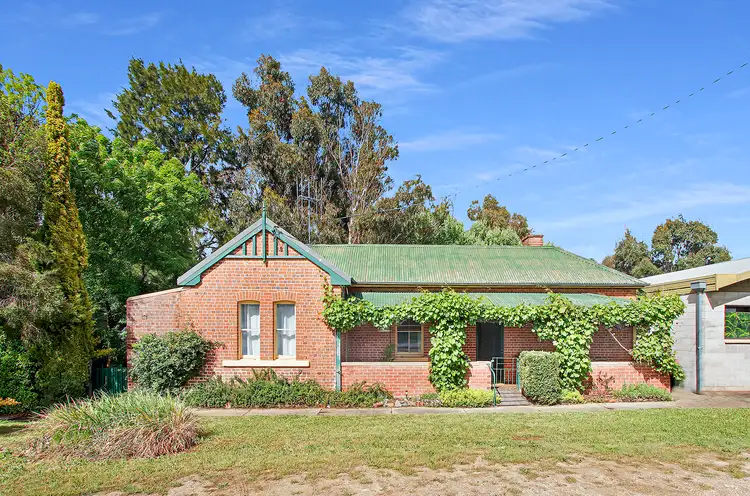 12 Warrataw Street, Gunning NSW 2581