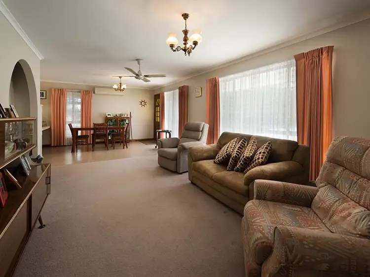 Second view of Homely unit listing, 2/1 Kaweka Street, Castlemaine VIC 3450