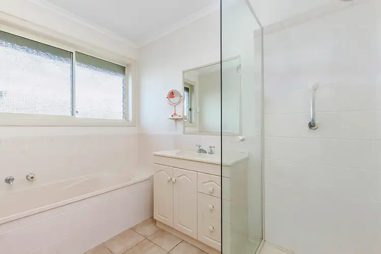 Fourth view of Homely unit listing, 5 Juliani Place, Portland VIC 3305