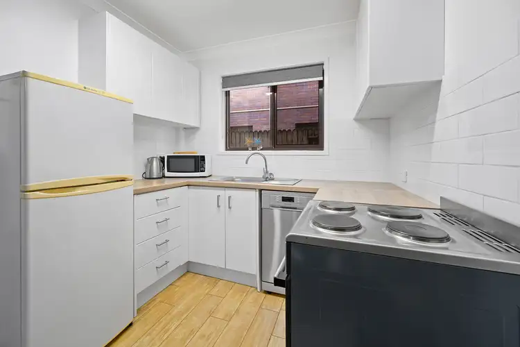 Sixth view of Homely unit listing, 2/92 Sarawak Avenue, Palm Beach QLD 4221