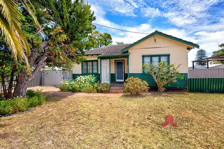 12 Teeluk Road, Carey Park WA 6230