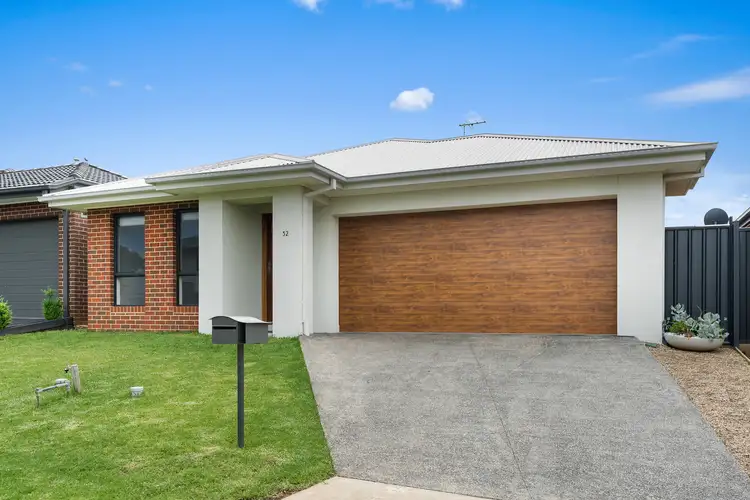 32 Simmons Drive, Bacchus Marsh VIC 3340