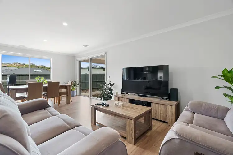 Sixth view of Homely house listing, 1 Amaroo Circuit, Bacchus Marsh VIC 3340