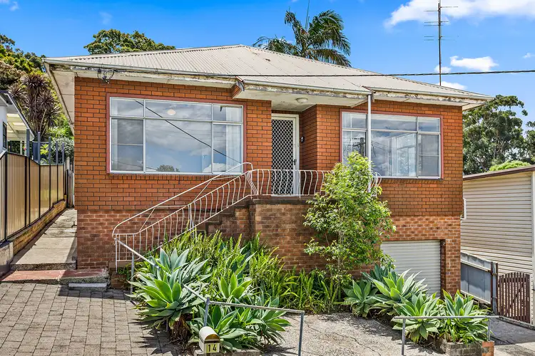 14 Ocean Street, Mount Saint Thomas NSW 2500