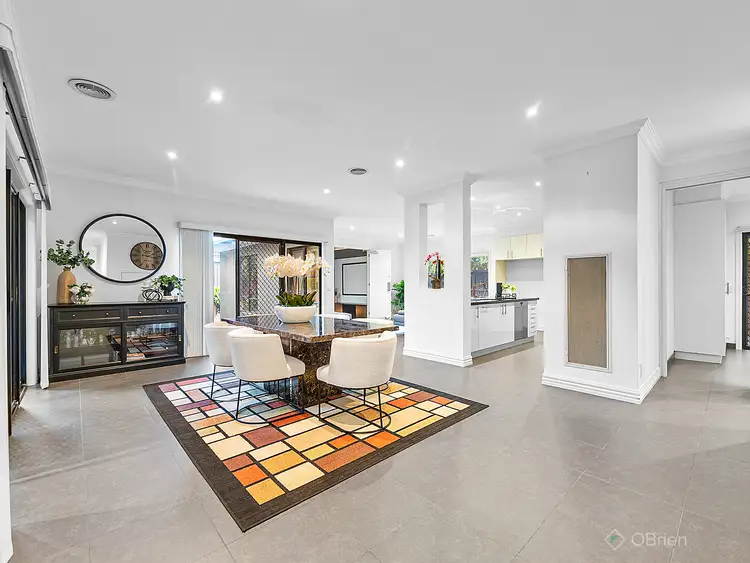 Fifth view of Homely house listing, 2 Viewbridge Close, Berwick VIC 3806
