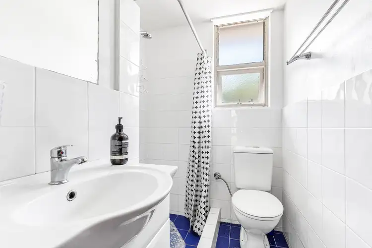 Sixth view of Homely studio listing, 2/42 Howard Avenue, Dee Why NSW 2099