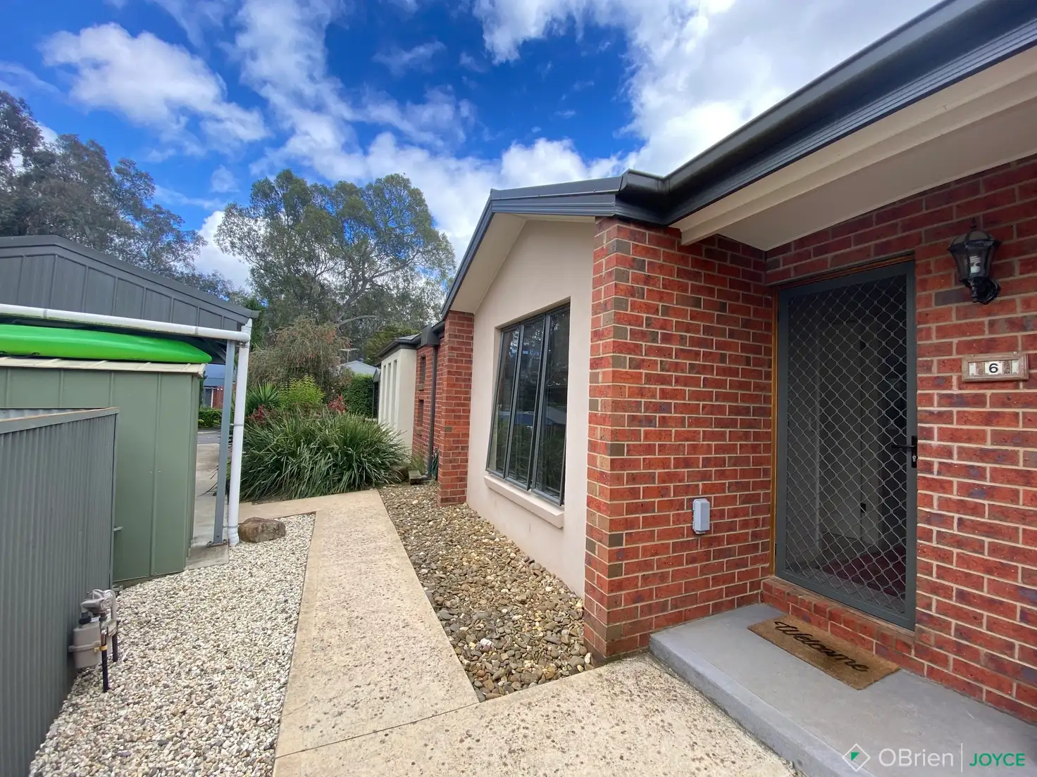 Main view of Homely townhouse listing, 6 Verwey Close, Wangaratta VIC 3677