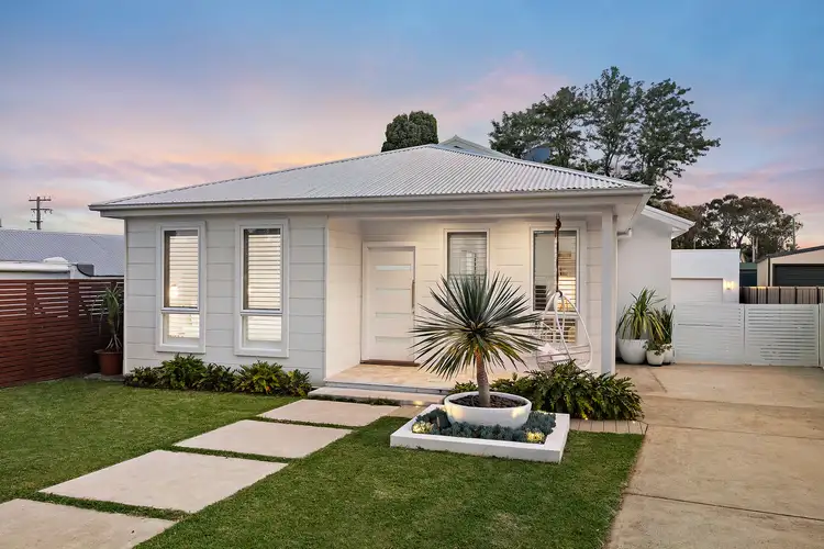 2 Lentara Road, Belmont North NSW 2280