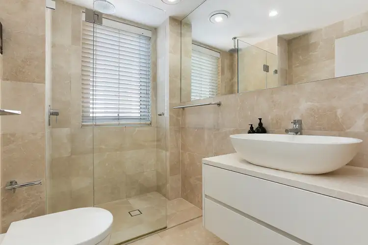 Fifth view of Homely apartment listing, 5/52 Military Road, North Bondi NSW 2026