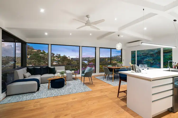 Fifth view of Homely house listing, 10 The Scarp, Castlecrag NSW 2068