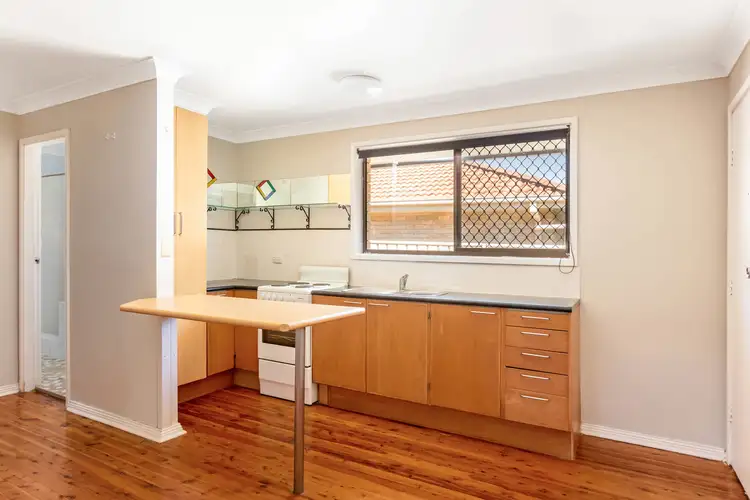 Sixth view of Homely unit listing, 2/4 Lyne Street, Oak Flats NSW 2529