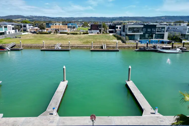 201/8 Anchor Place, Safety Beach VIC 3936